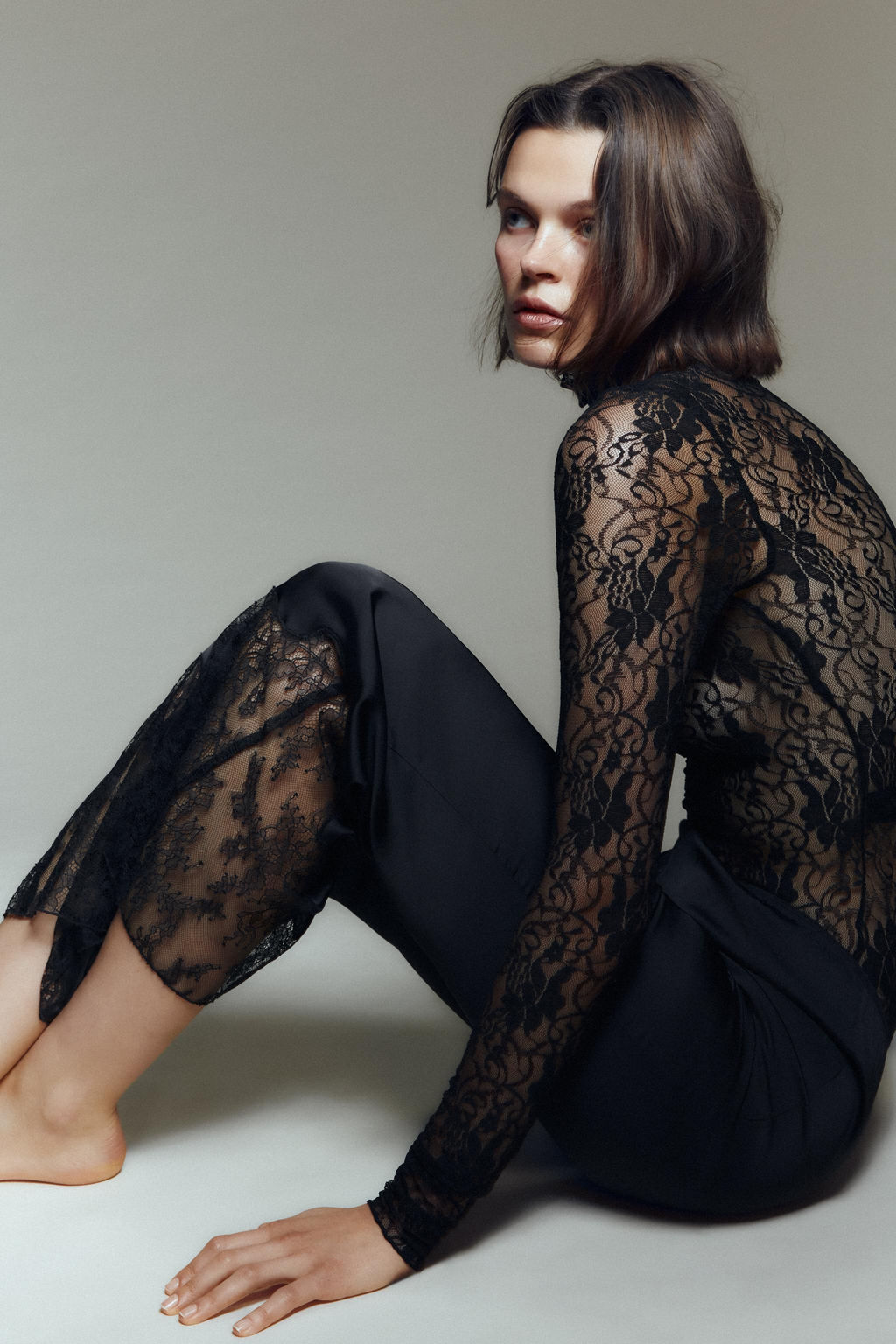 SATIN TROUSERS WITH LACE