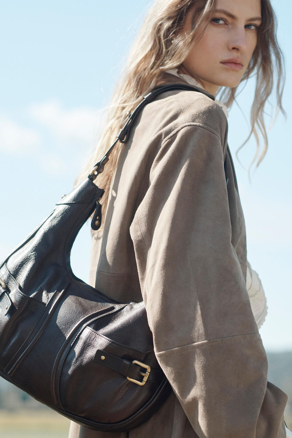 LIMITED EDITION LEATHER SHOULDER BAG - Zara фото 2