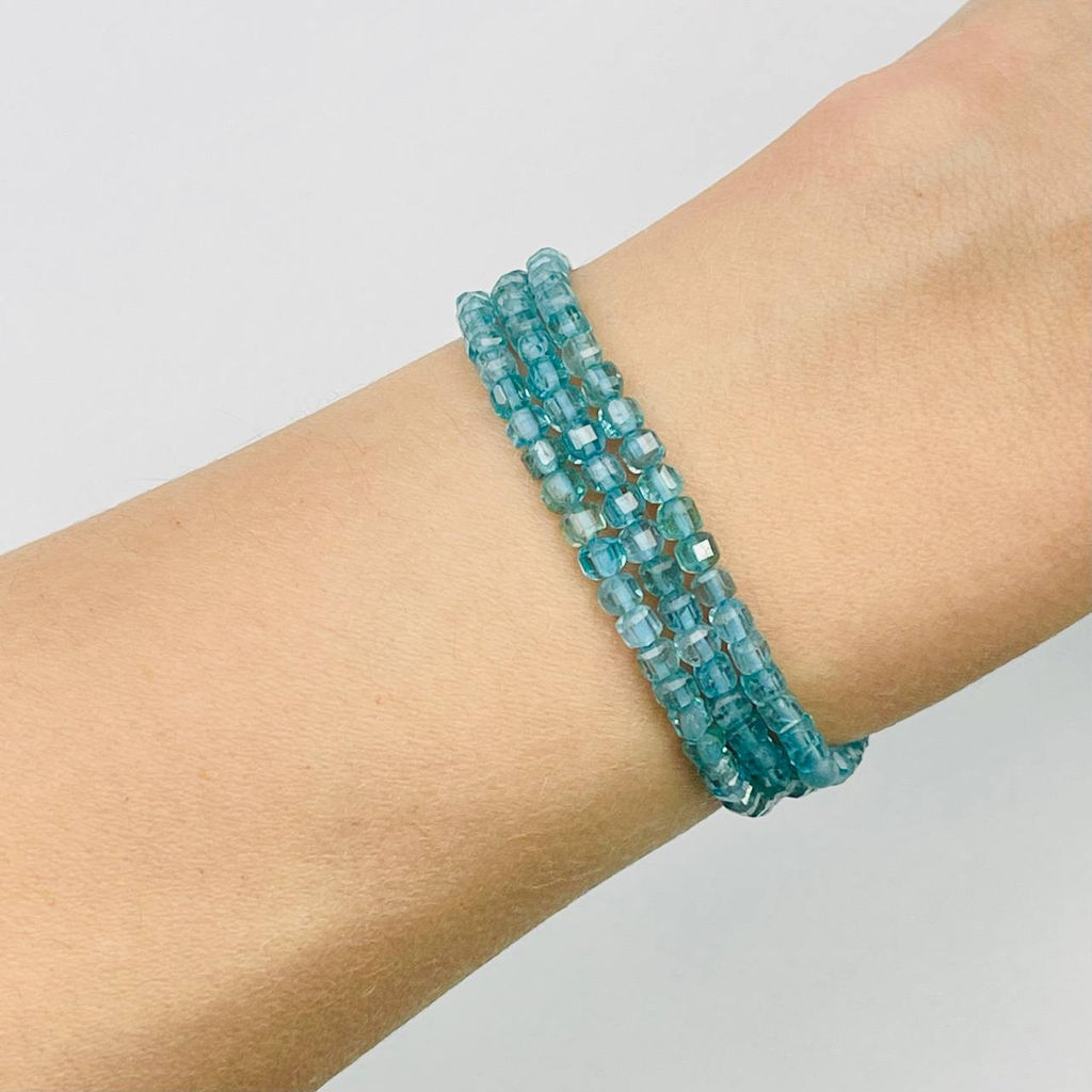 Бусины для украшений из Апатита