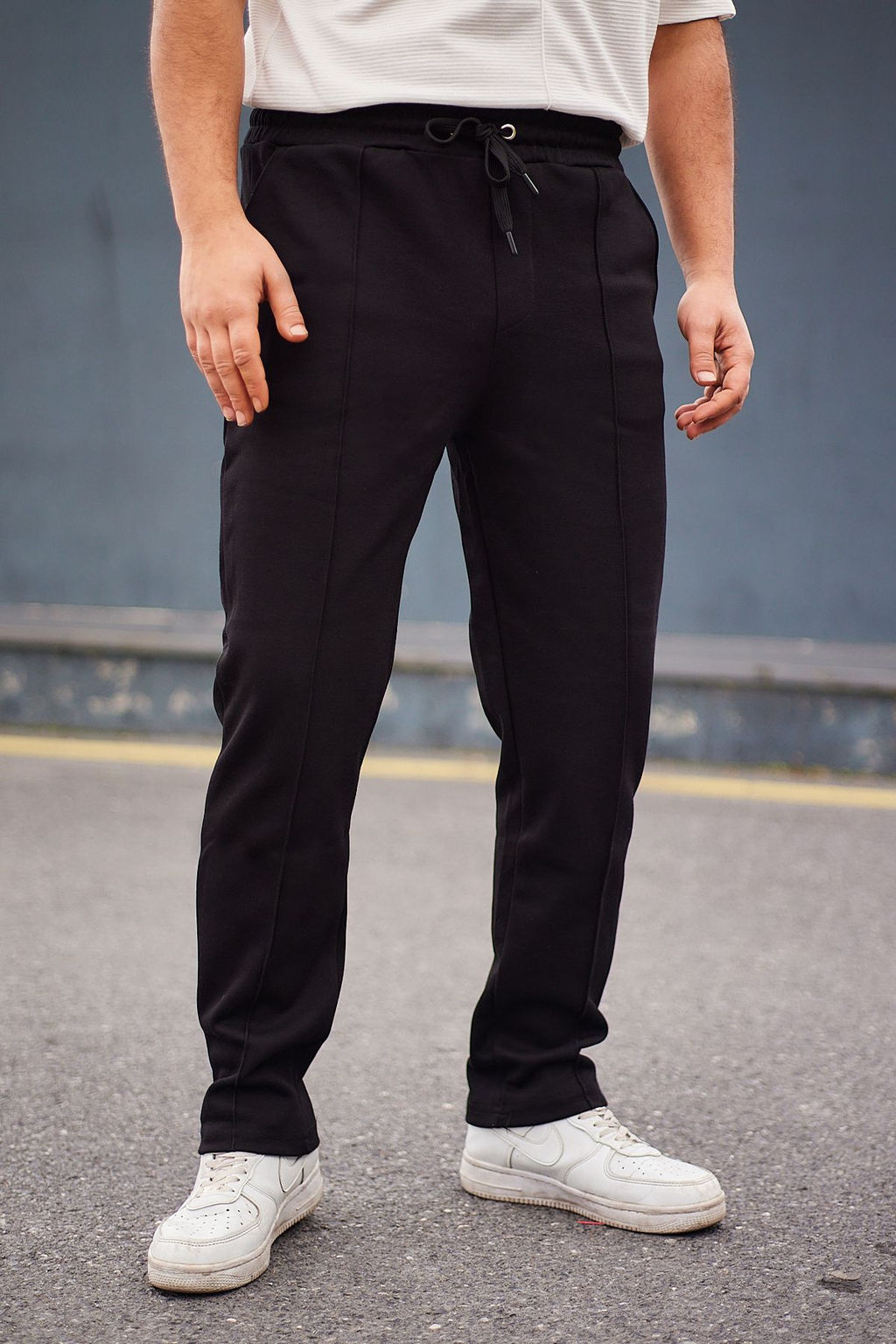 TRENDYOL MAN Siyah Regular/Normal Kesim Dokulu Dikis Detayl? Esofman Alt? TMNAW25EA00000 - Trendyolmilla фото 8