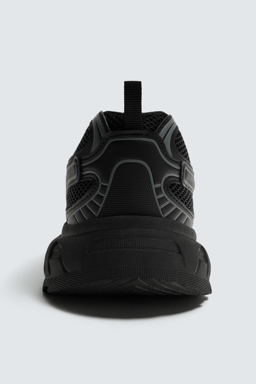 ZAPATILLA SUELA VOLUMEN / Negro