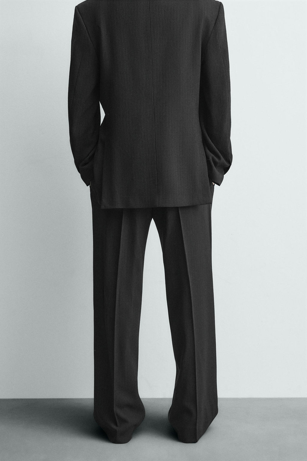 LIMITED EDITION PINSTRIPED SUIT TROUSERS - Zara фото 2