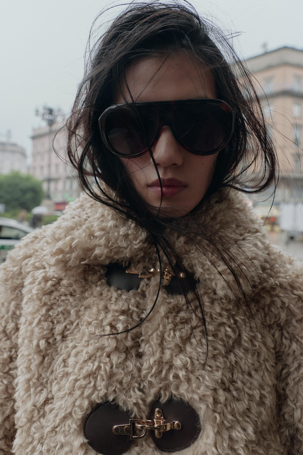 FAUX FUR JACKET WITH TOGGLES - Zara фото 5