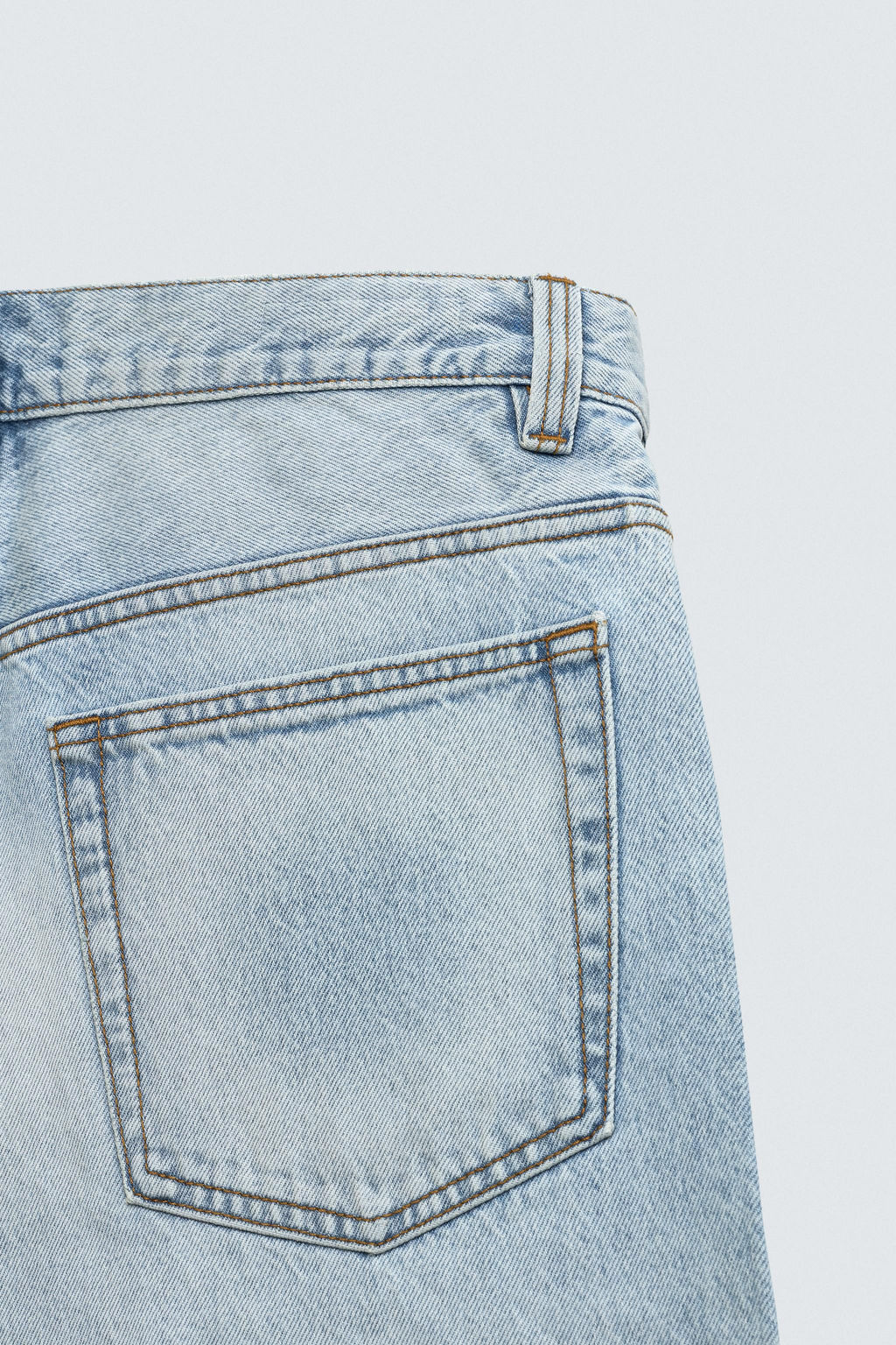 BERMUDA DENIM RELAXED FIT / Azul claro