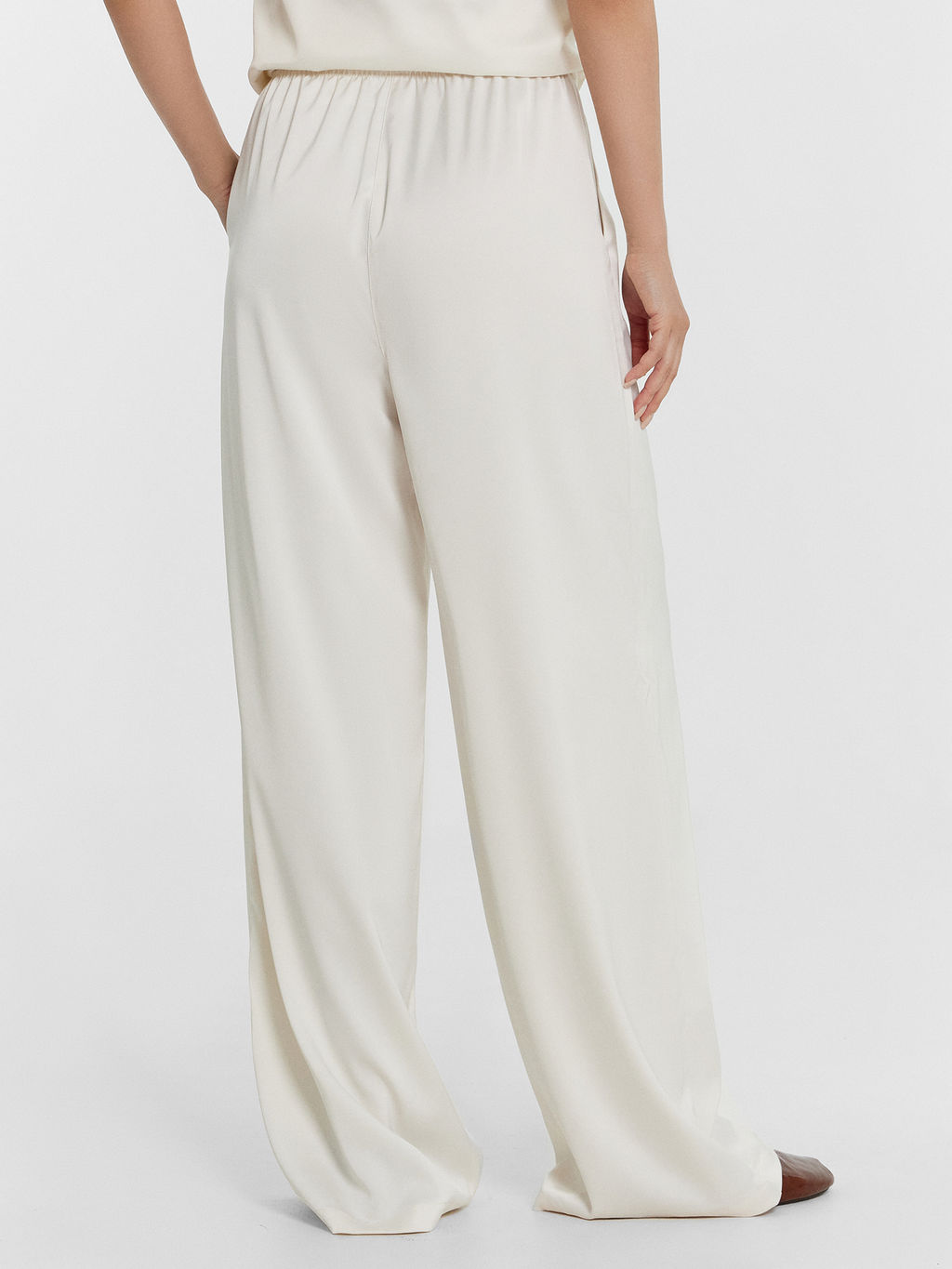 Брюки женские кремовые молочный 182544