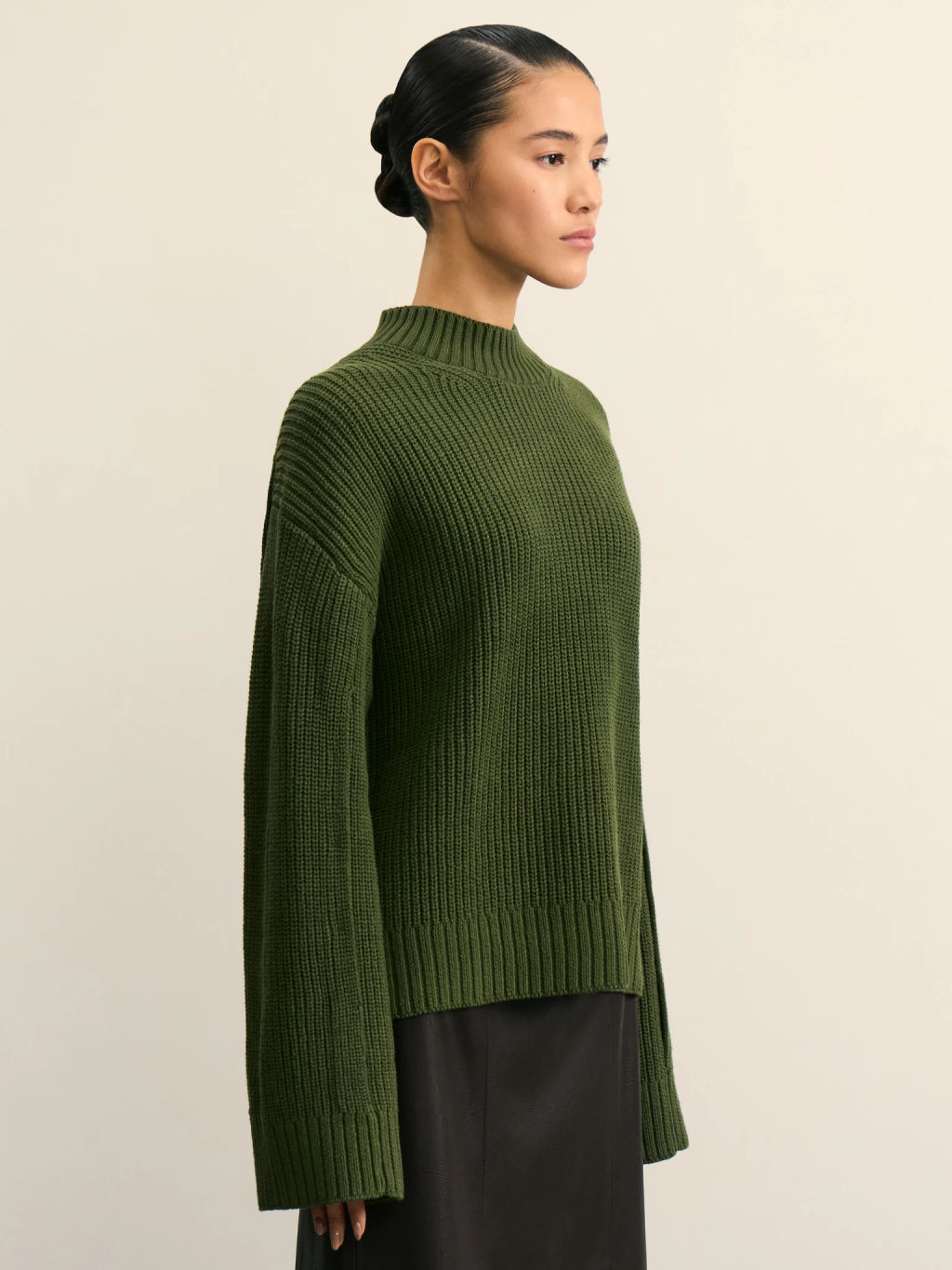 Джемпер с декоративными разрезами на рукавах / Zarina  фото 4