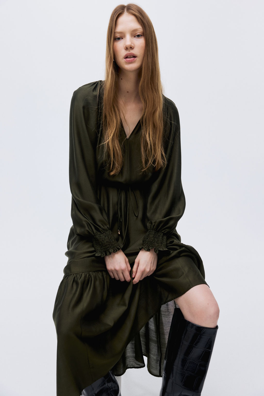 Vestido con detalles fruncidos - H&m фото 3