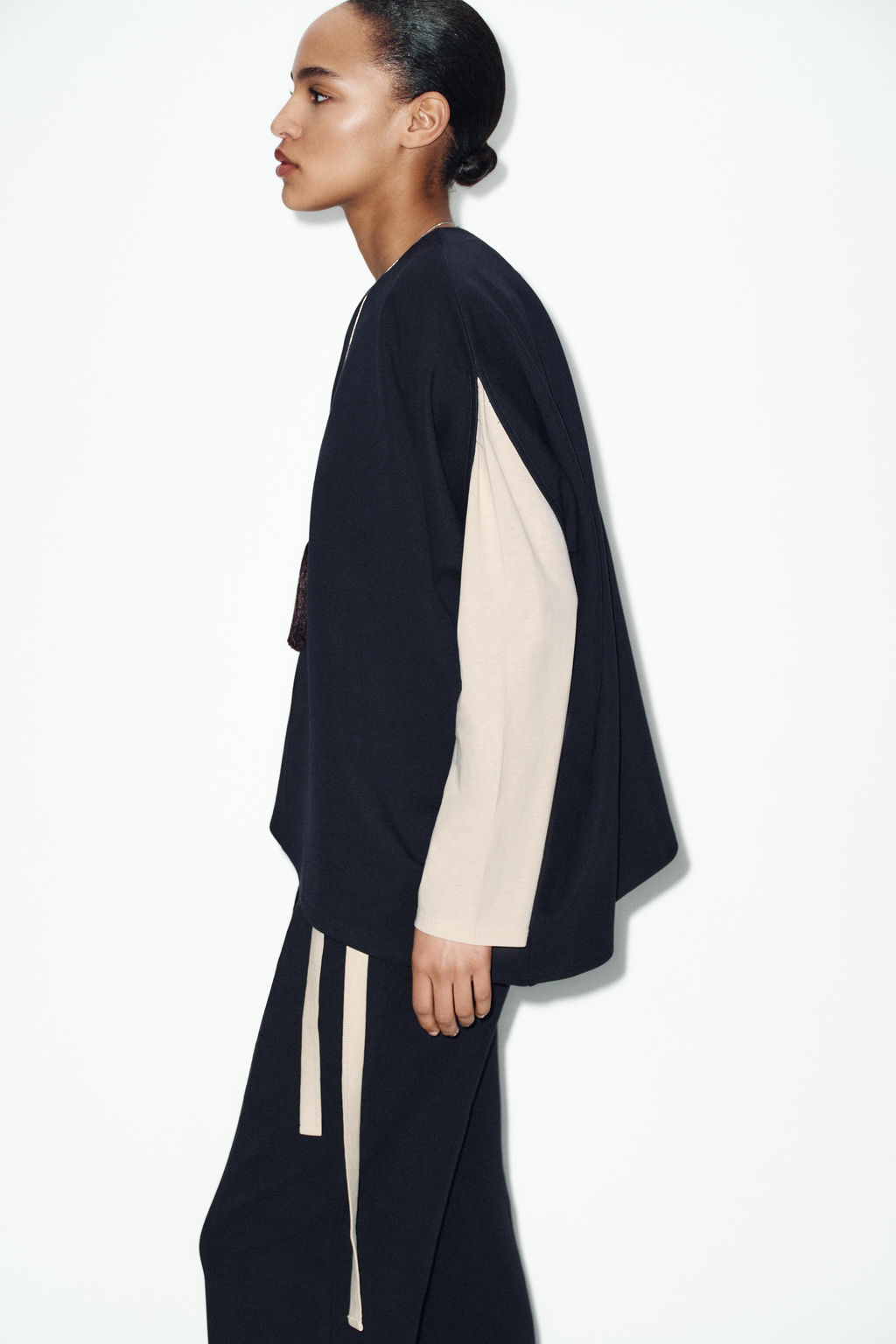 ASYMMETRIC INTERLOCK CAPE - Zara фото 11