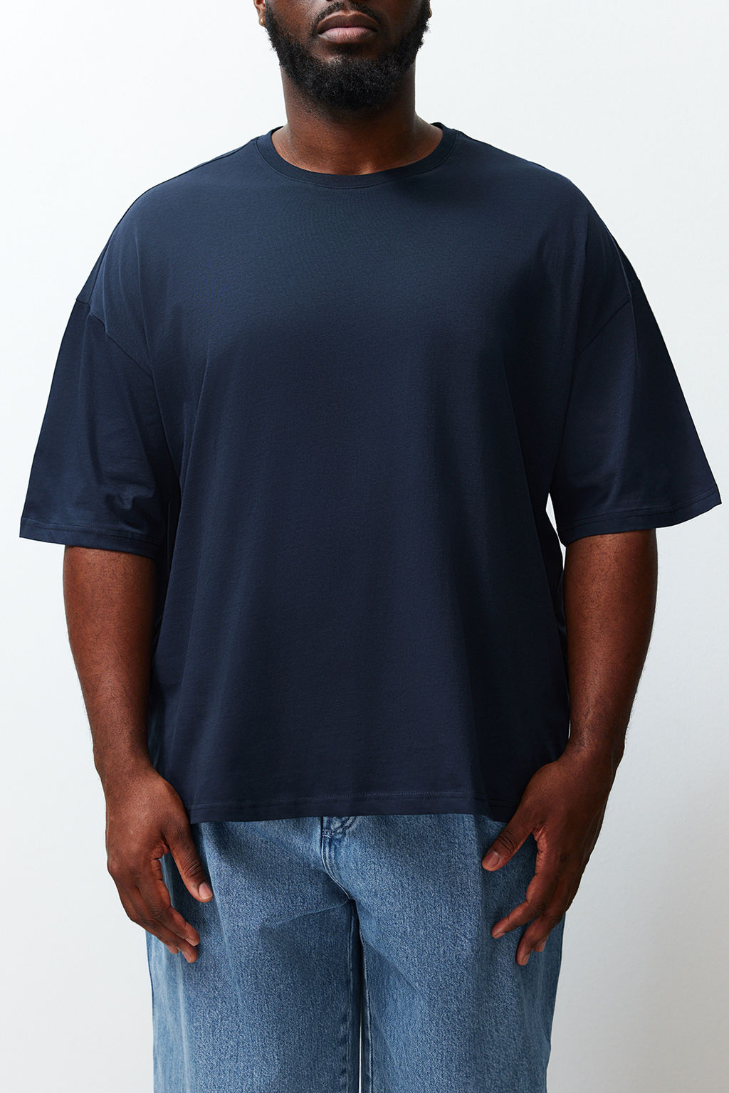 Buyuk Beden Lacivert Oversize/Genis Kesim %100 Pamuklu T-Shirt TMNSS23TS00139