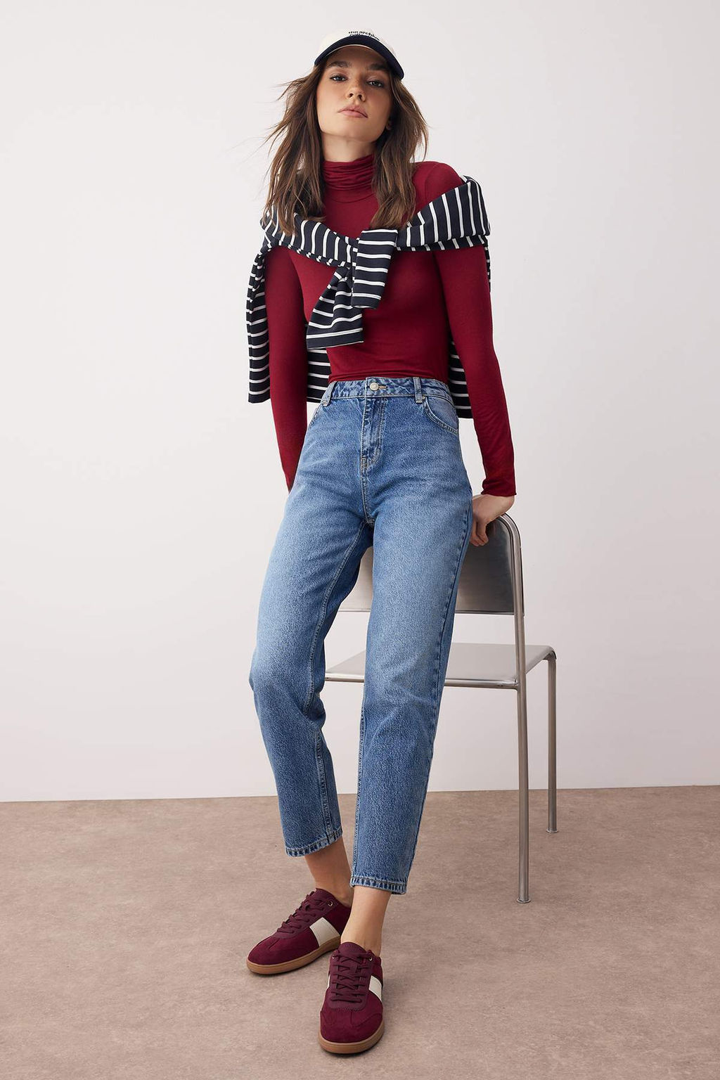 Koyu Mavi Yuksek Bel Mom Jeans TWOAW26JE00159