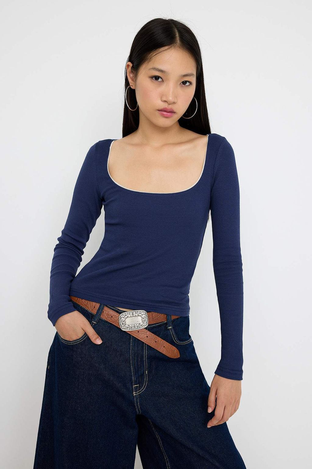Teen Lacivert Renk Bloklu Kroseta Detayl? Slim/Vucuda Oturan Orme Bluz TWOAW26BZ00085