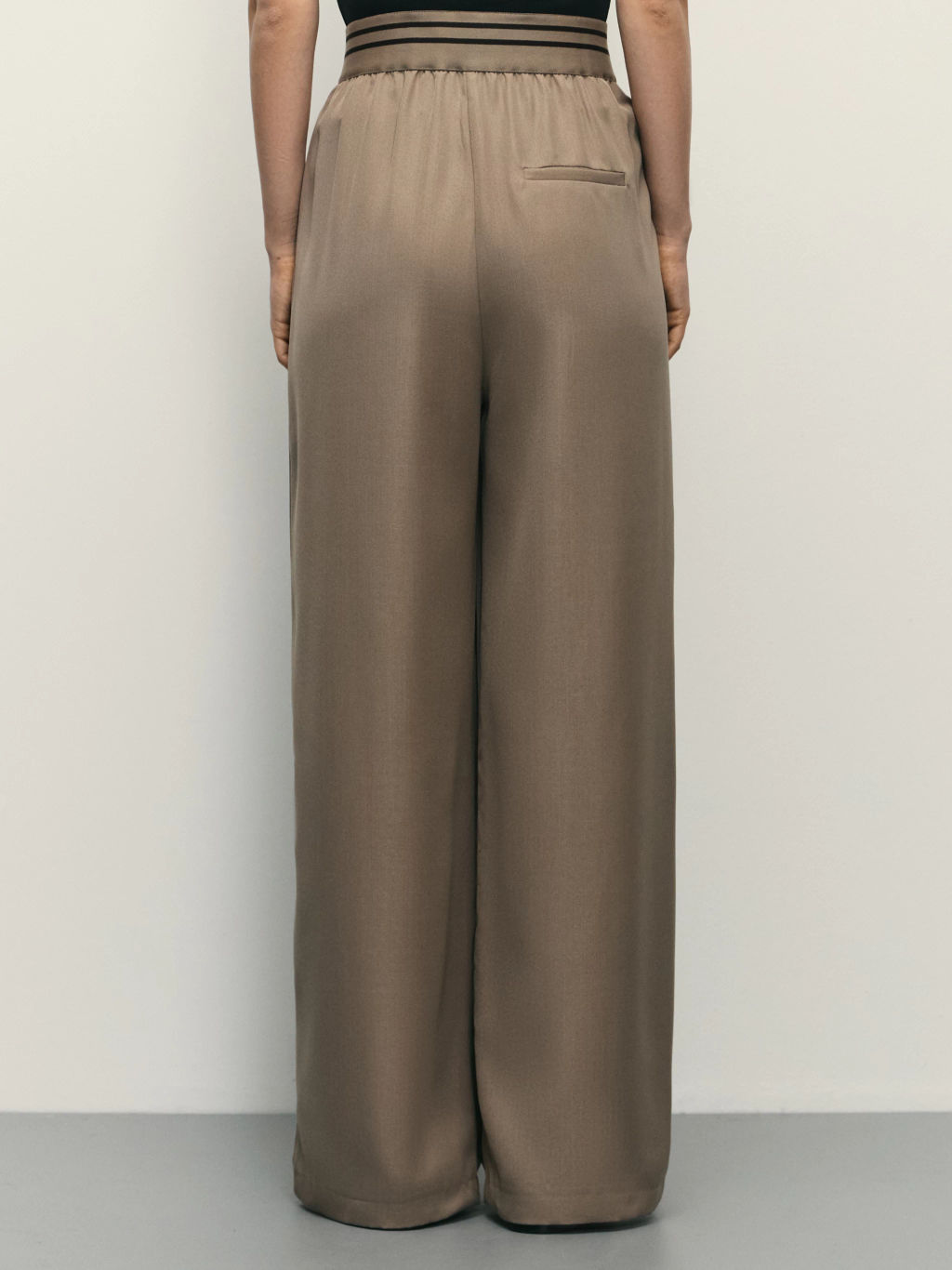 Широкие брюки с контрастными деталями на поясе / Zarina  фото 5