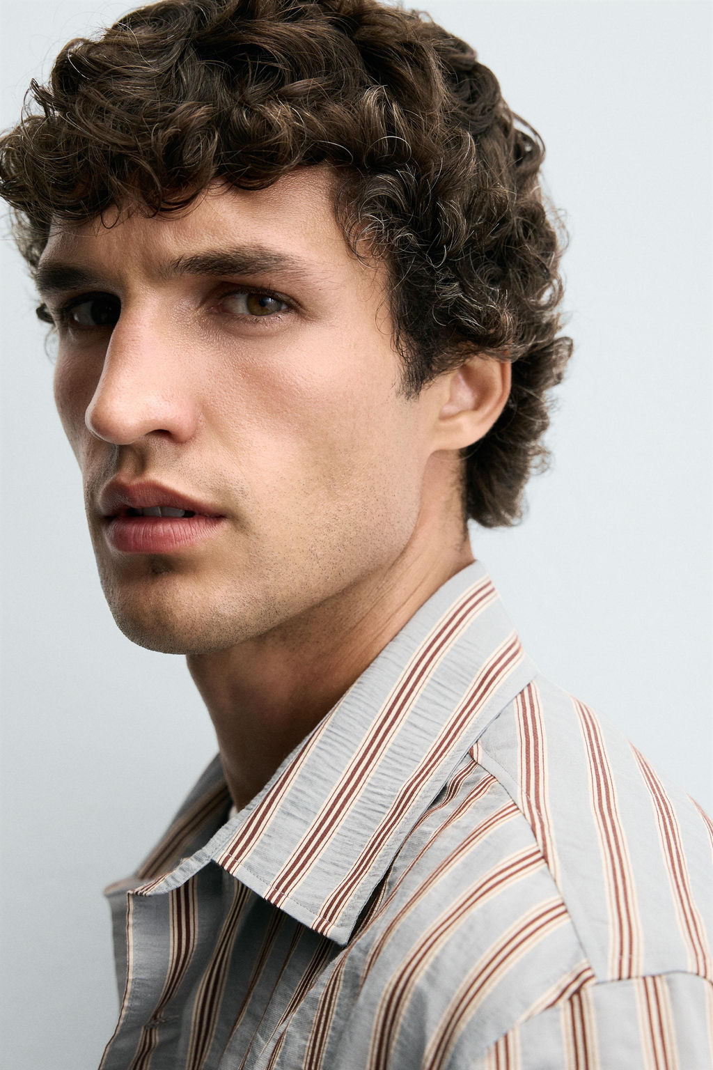 STRIPED FLOWING SHIRT - Zara фото 5