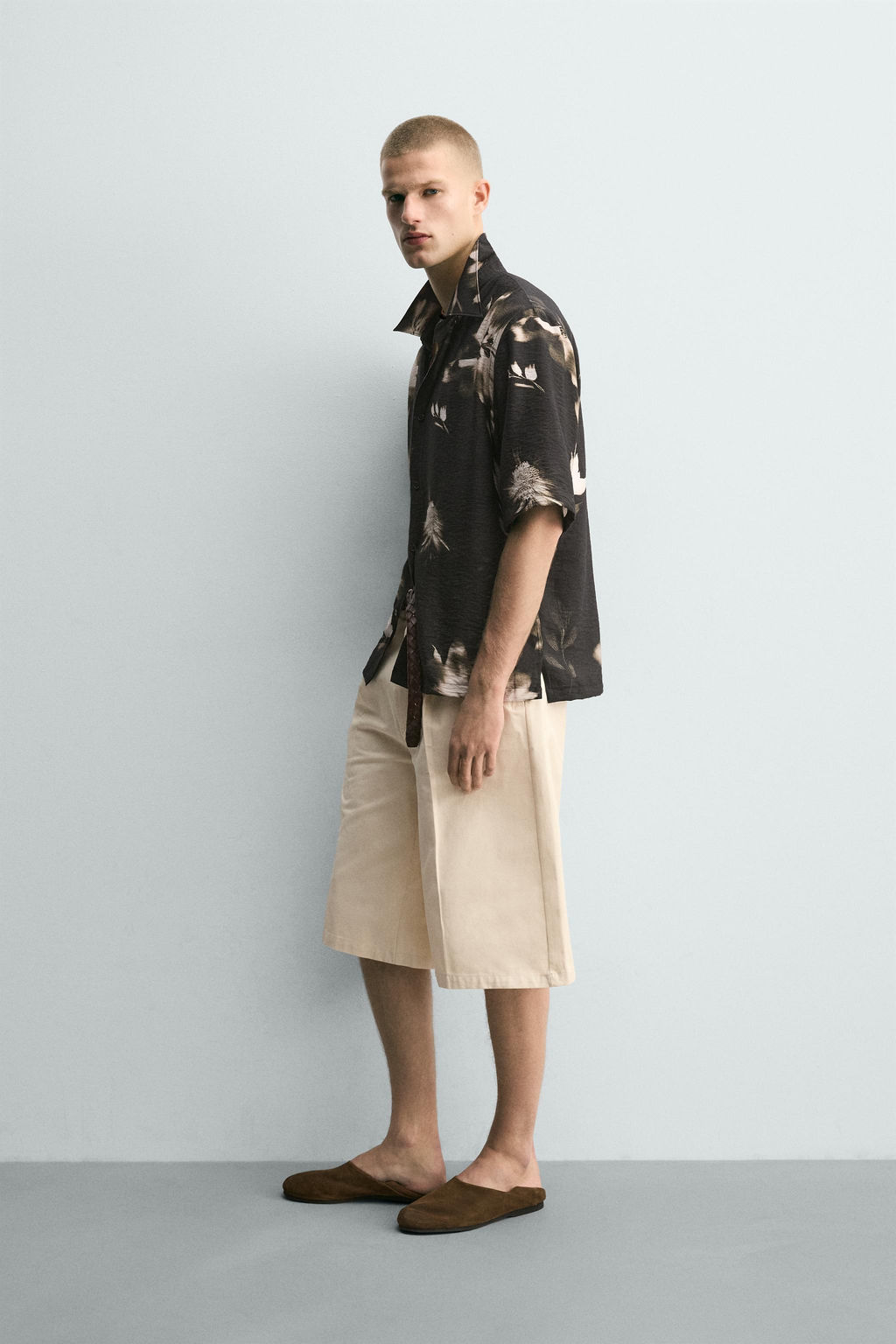 CAMISA FLUIDA ESTAMPADO FLORAL / Negro - Zara фото 4