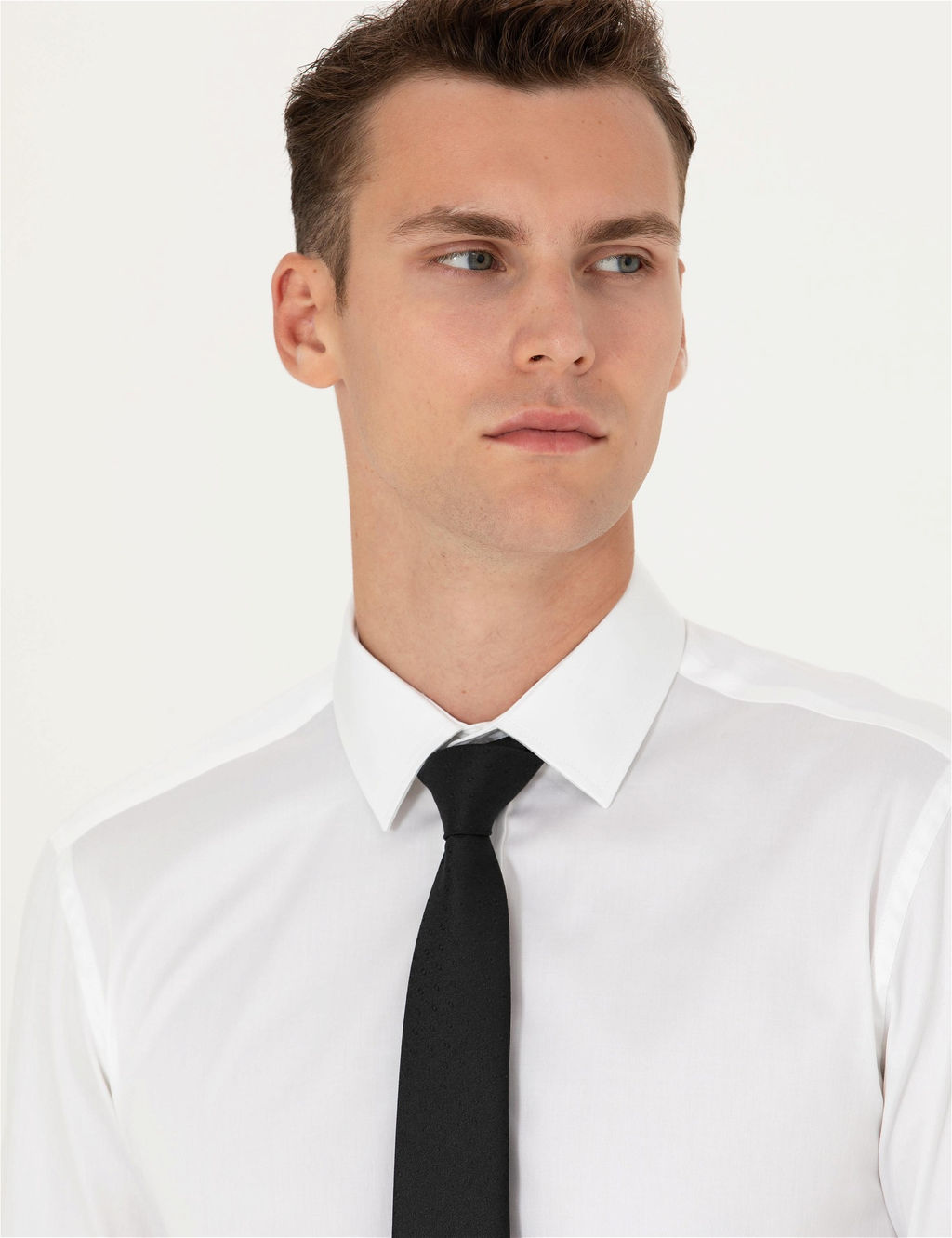 Beyaz Slim Fit Uzun Kollu Basic G_mlek