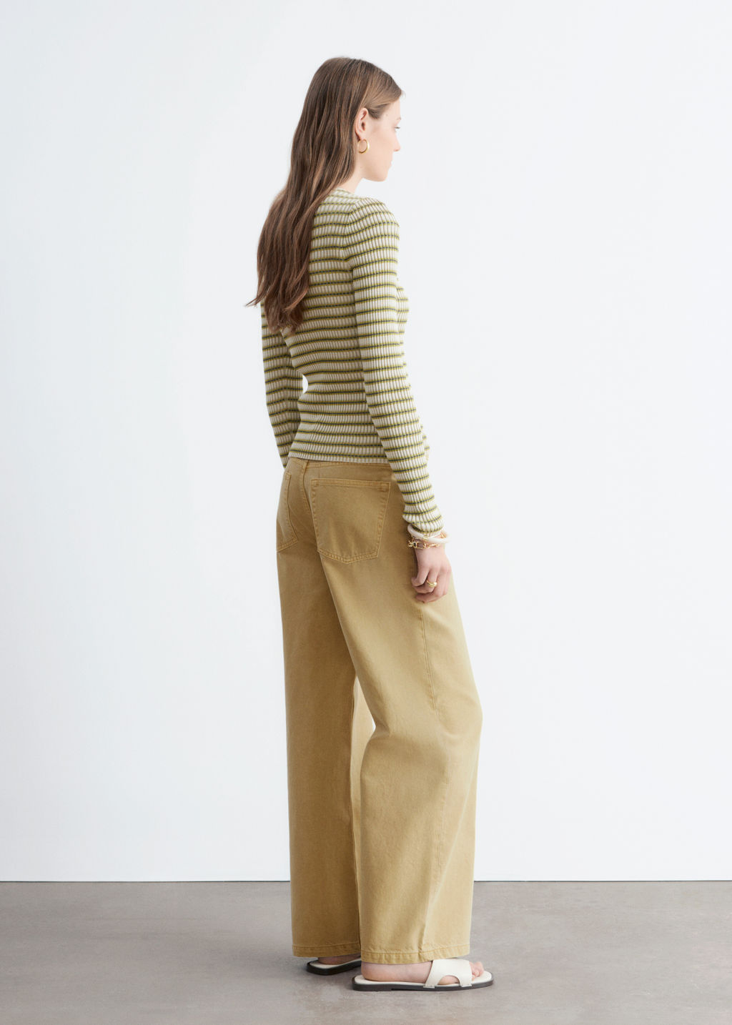 Vaqueros con pliegues en la cintura - H&m фото 3