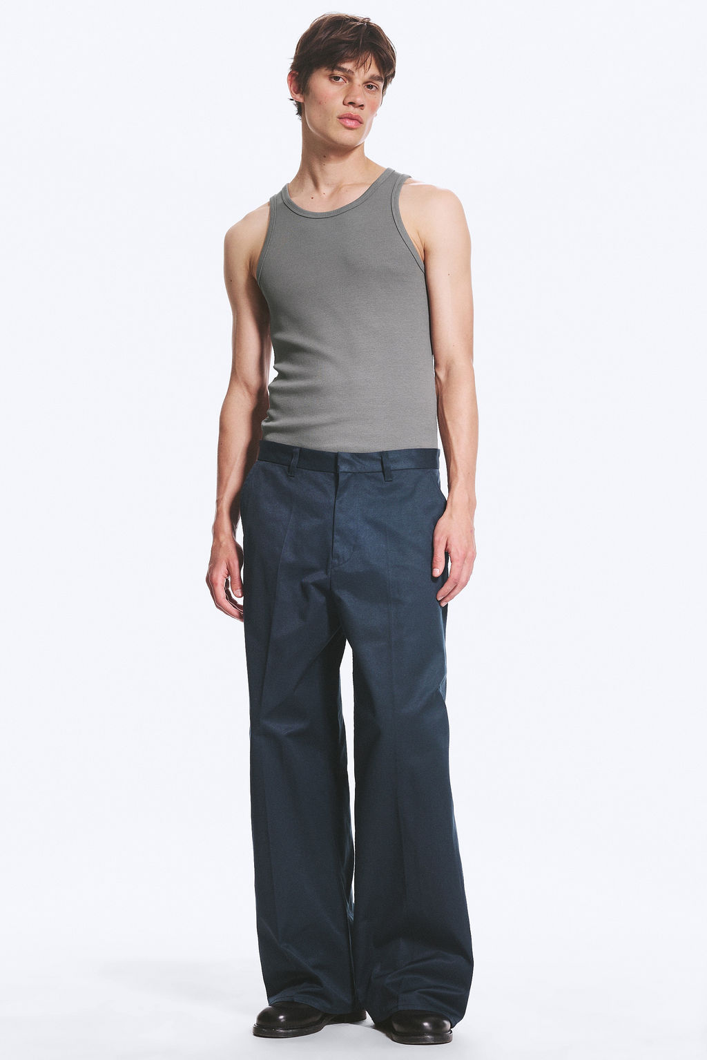 Pantalones chinos Emil de corte holgado - H&m фото 2