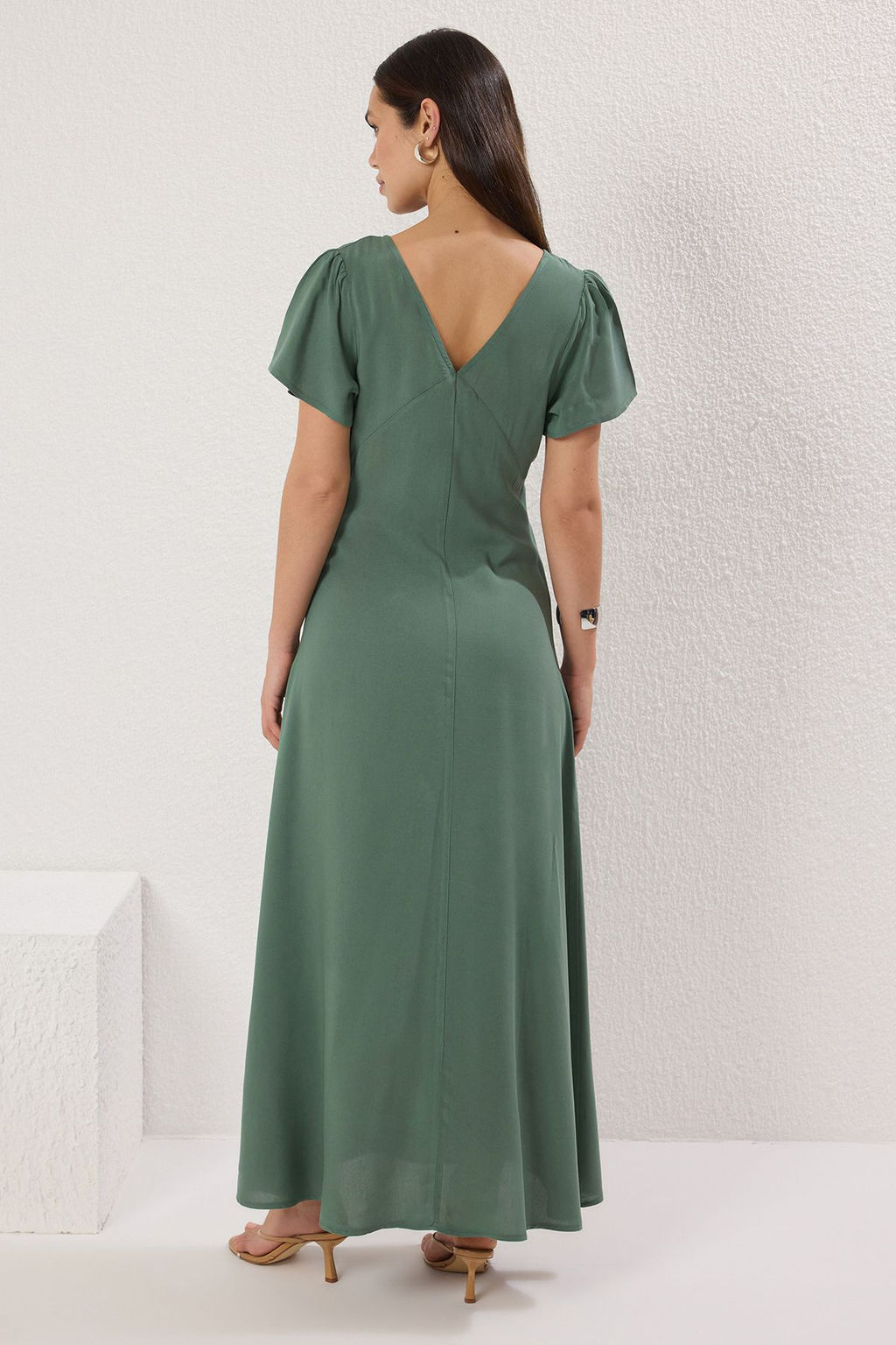 Haki Duz Kesim Fiyonklu Maxi Dokuma Elbise TWOSS25EL00584 - Trendyolmilla фото 4