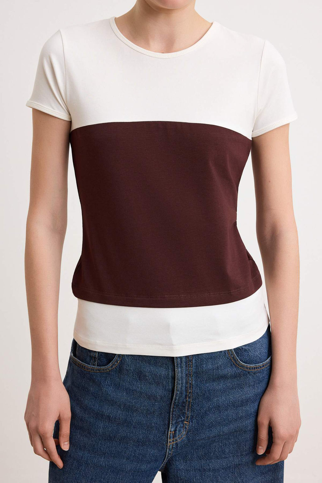 Cok renkli Fitted/Vucuda Oturan K?sa Kollu Orme Pamuklu Esnek Orme T-shirt TWOSS26TS00298
