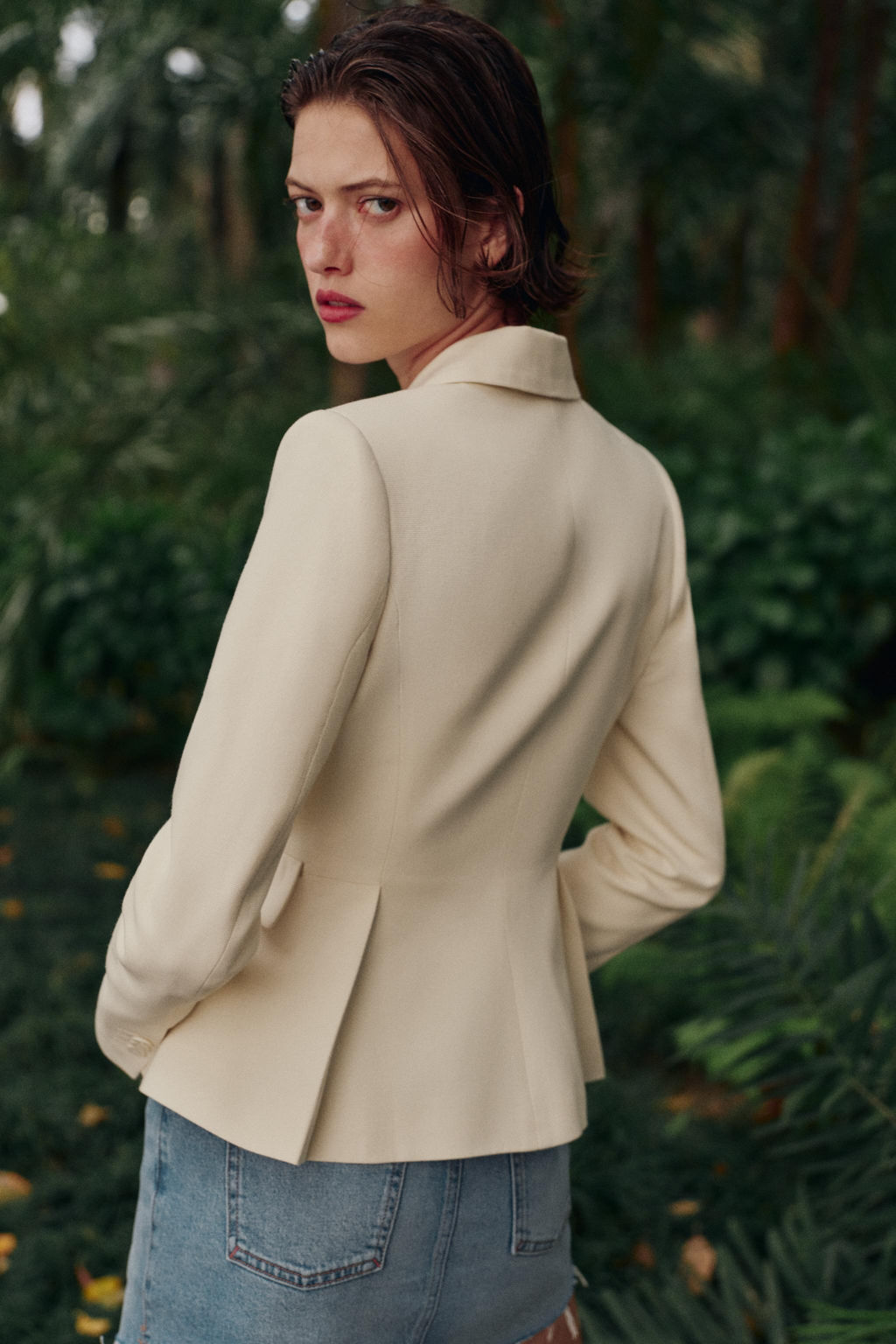 BLAZER ENTALLADA PEPLUM HOMBRERAS / Crudo - Zara фото 5