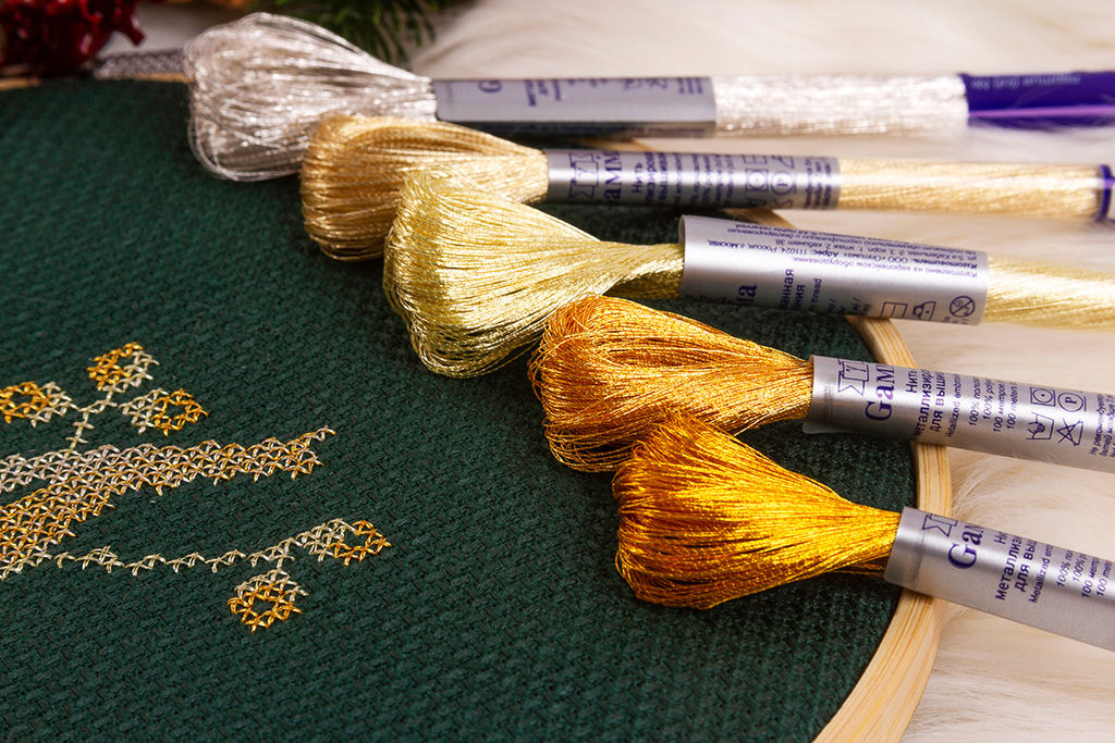 Нитки для вышивания Gamma нить металлик 100% полиэстер 12 x 100 м