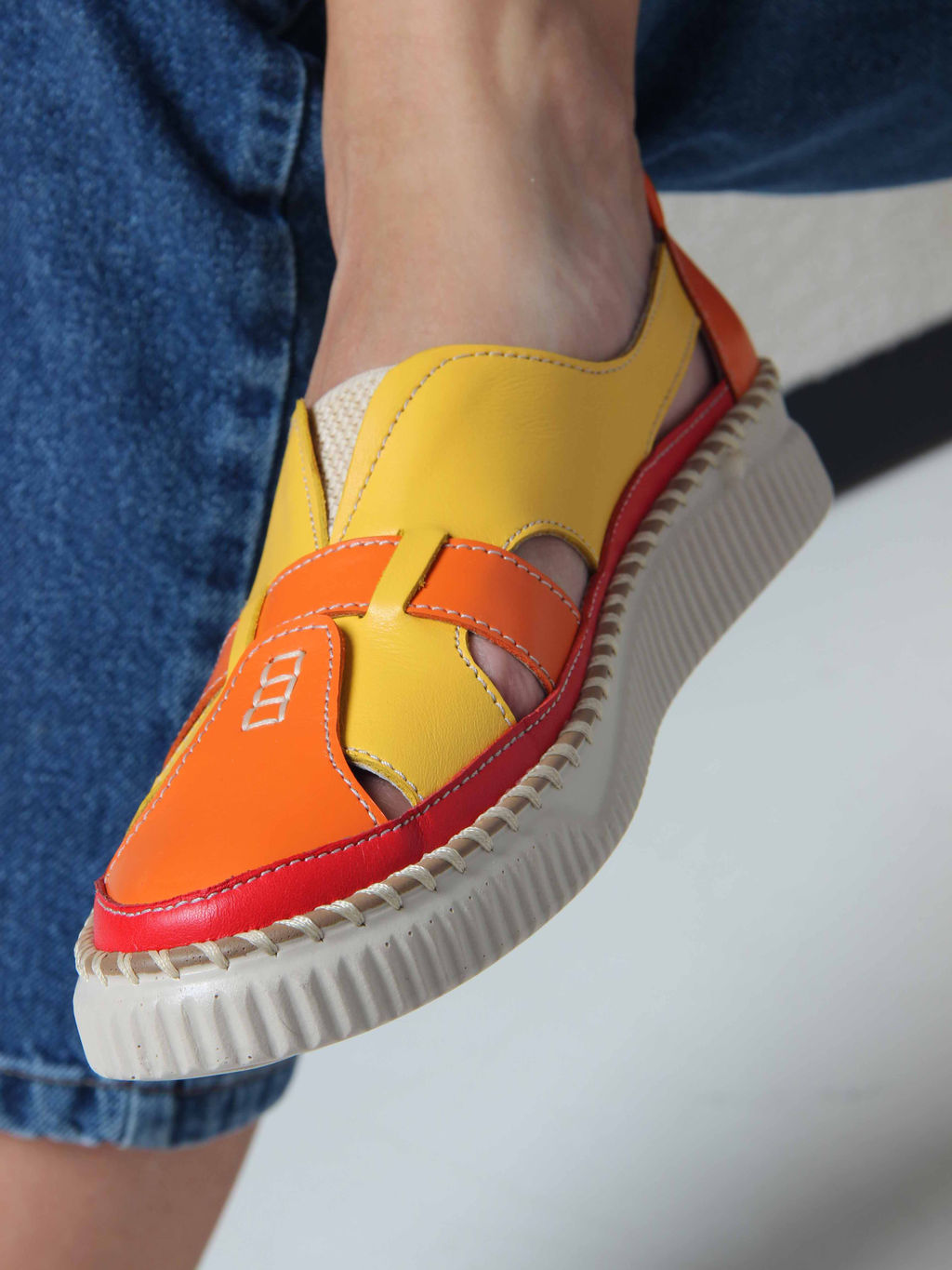 Слипоны 116.2500be. Желтый оранжевый красный