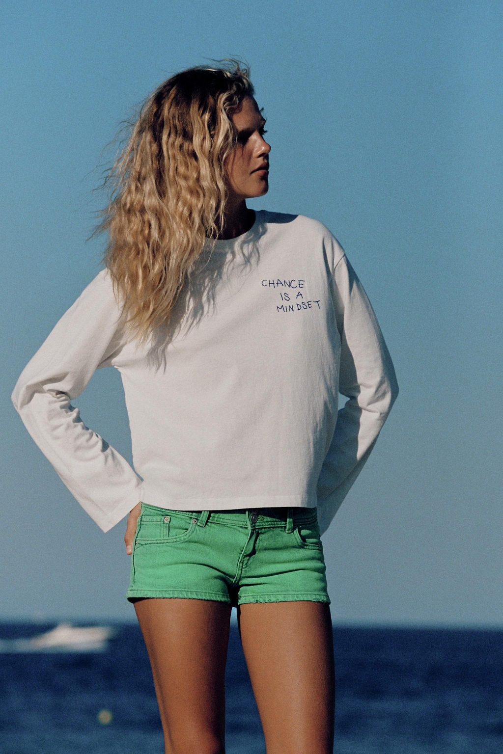 CAMISETA TEXTO DIBUJOS / Blanco roto - Zara фото 3